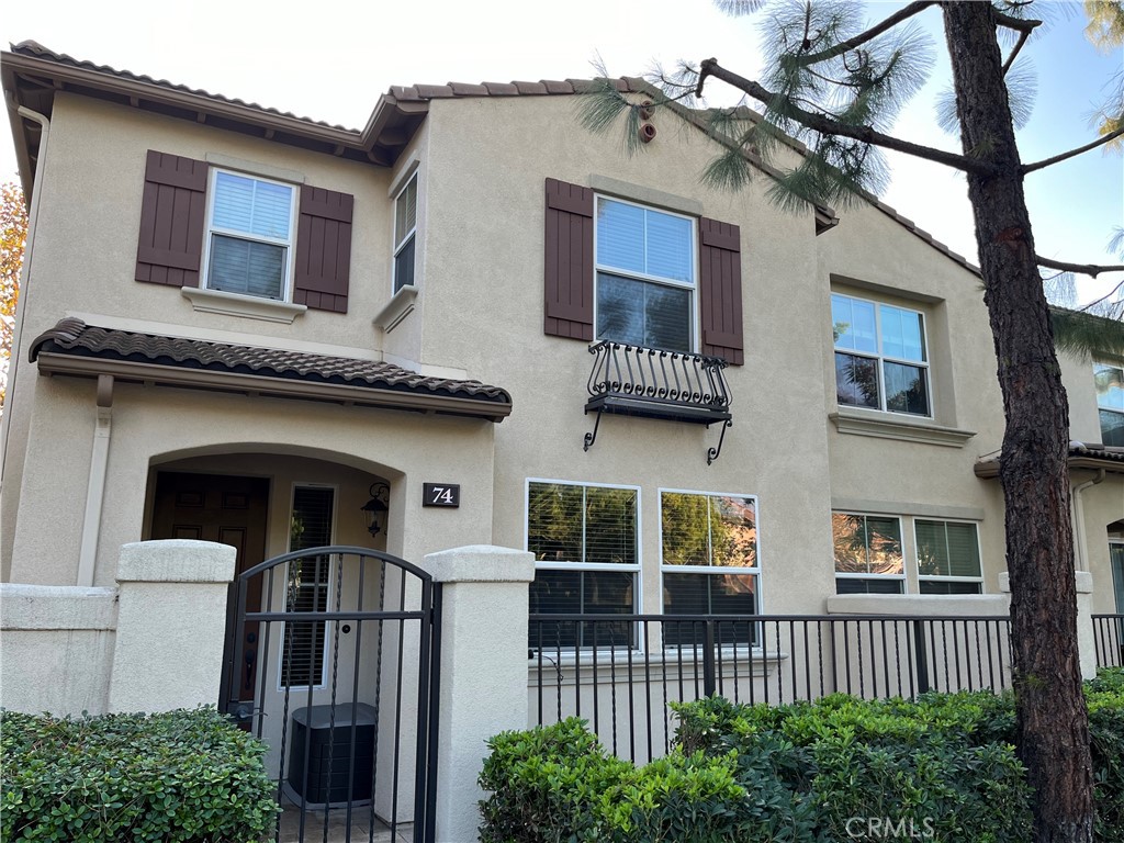 74 Trailing Vine, Irvine, CA 92602