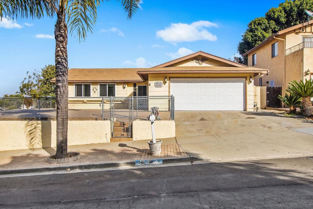 3914 Sherbourne Dr, Oceanside, CA 92056