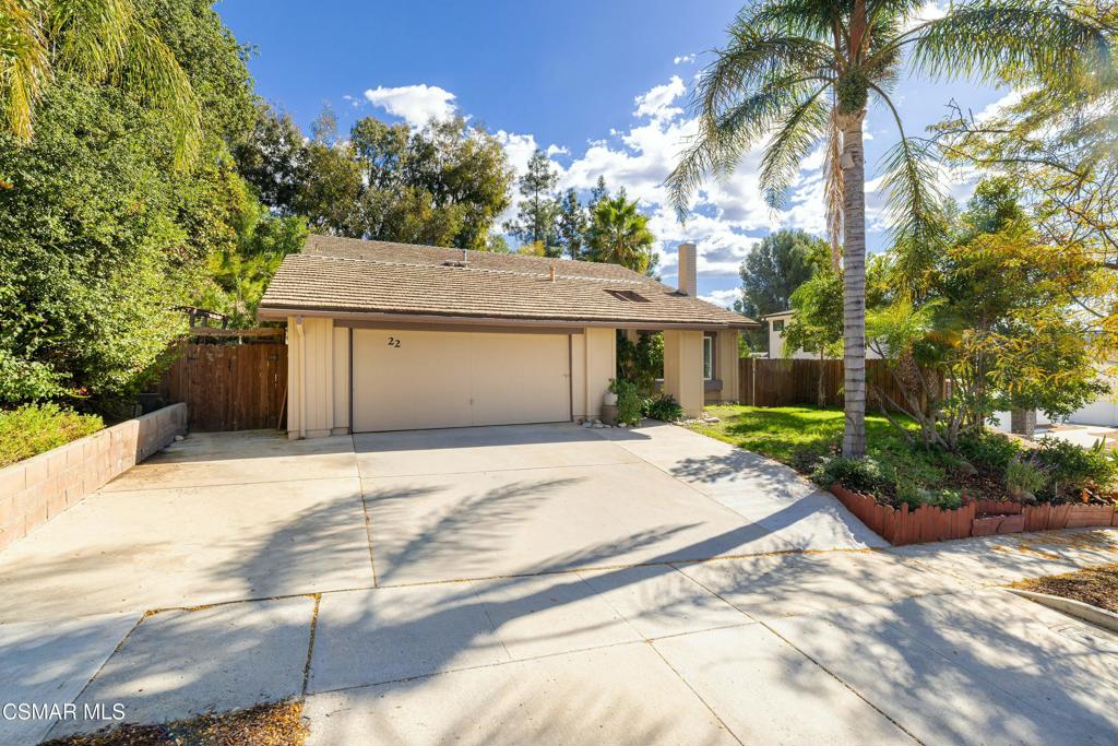 22 Peregrine Circle, Oak Park, CA 91377