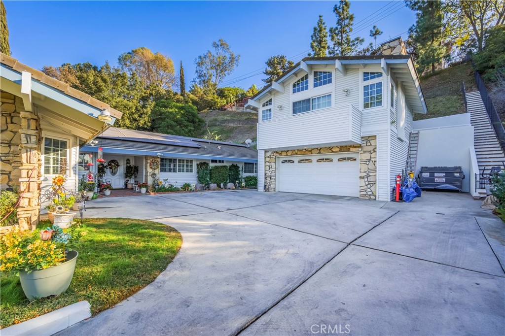 3062 E Los Cerillos Drive | Similar Property Thumbnail