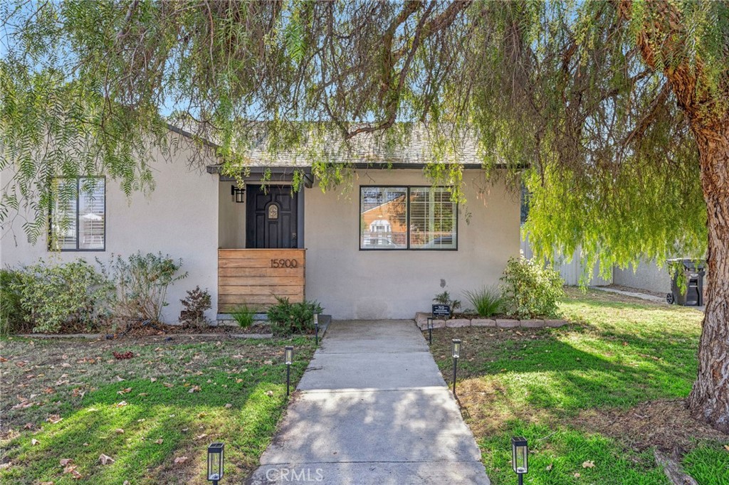 15900 Valerio Street, Van Nuys, CA 91406