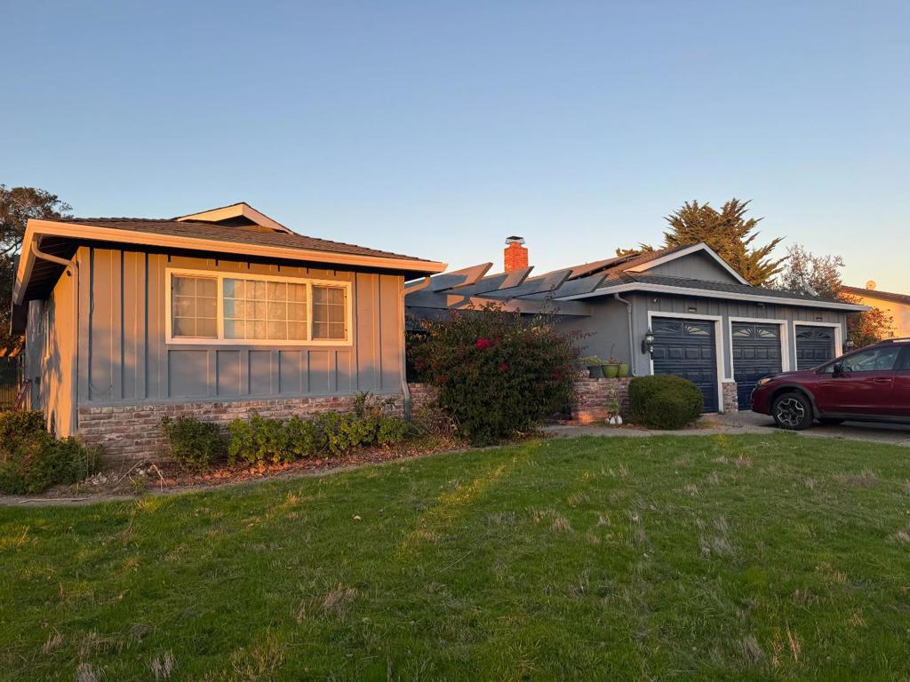 15189 Century Oak Road, Salinas, CA 93907