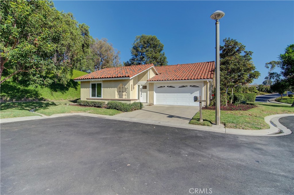 23531 Ribalta, Mission Viejo, CA 92692