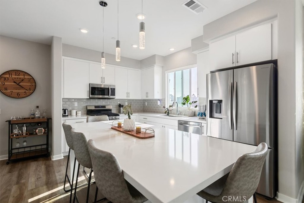 8452 Lumen , #14 | Similar Property Thumbnail