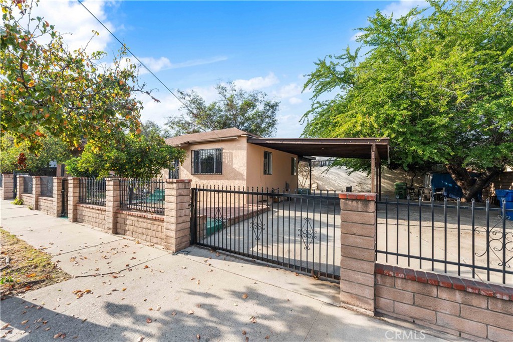 10004 San Fernando Road | Similar Property Thumbnail 2