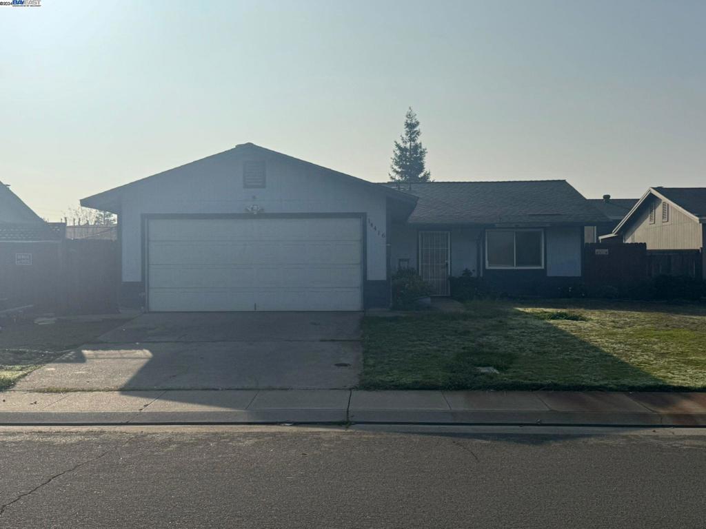 14416 E Parkdale Dr, Lockeford, CA 95237