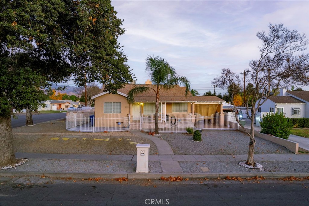 2597 Lincoln Drive, San Bernardino, CA 92405