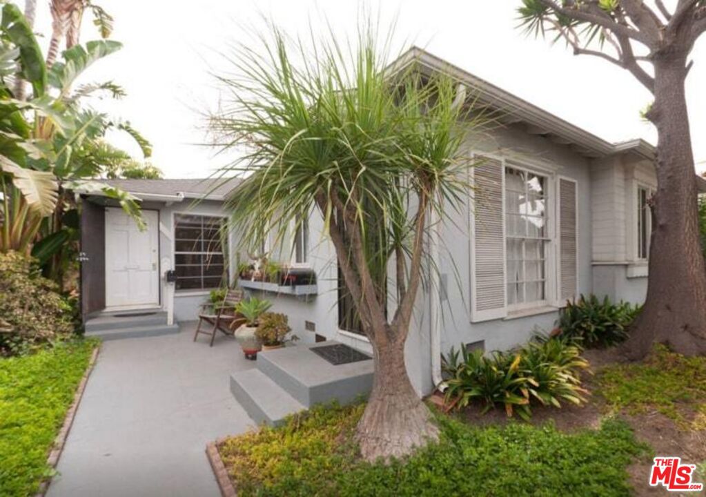 430 Venice Way | Similar Property Thumbnail