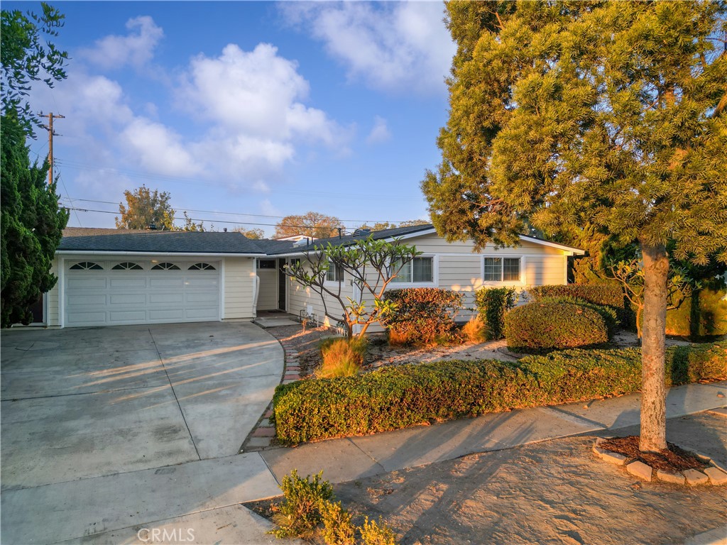 7037 Fillmore Drive | Similar Property Thumbnail