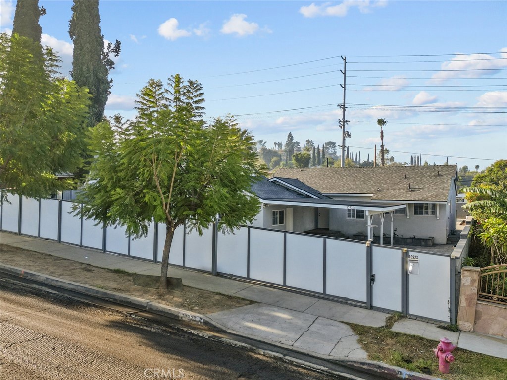 10923 Jamie Avenue, Pacoima, CA 91331