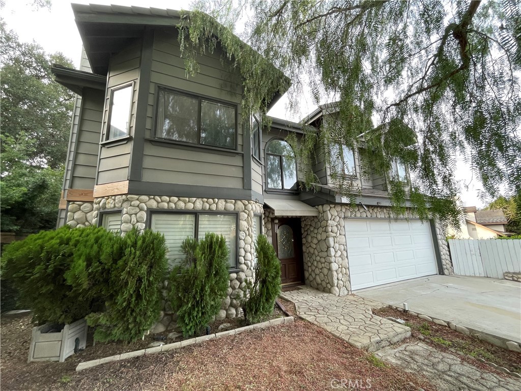 3537 Gladiola Drive | Similar Property Thumbnail 6