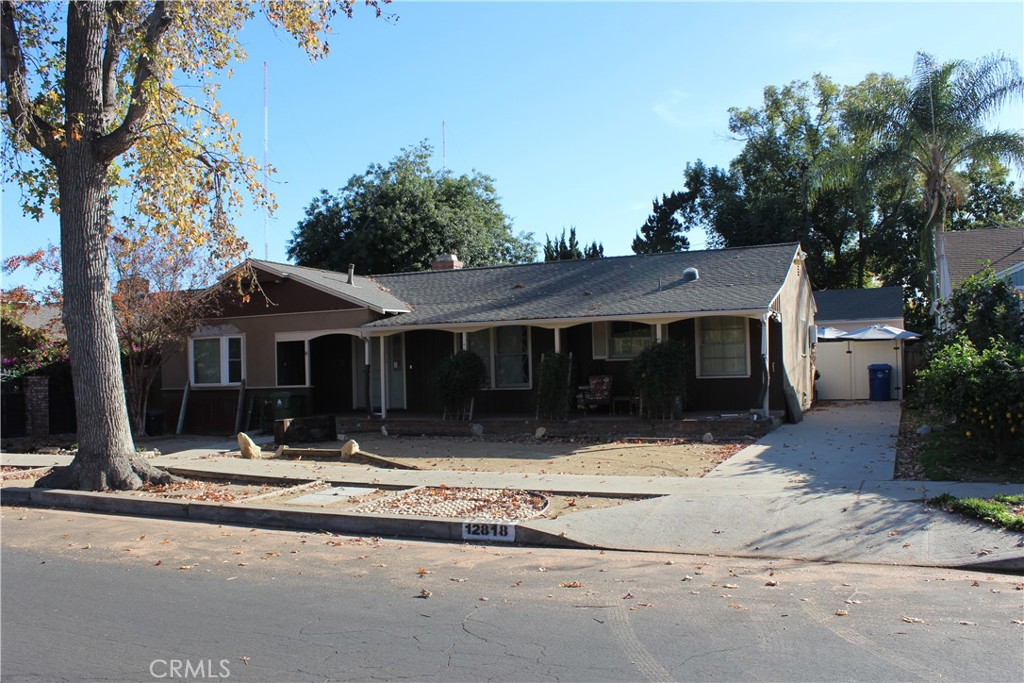 12818 Hatteras Street, Valley Village, CA 91607