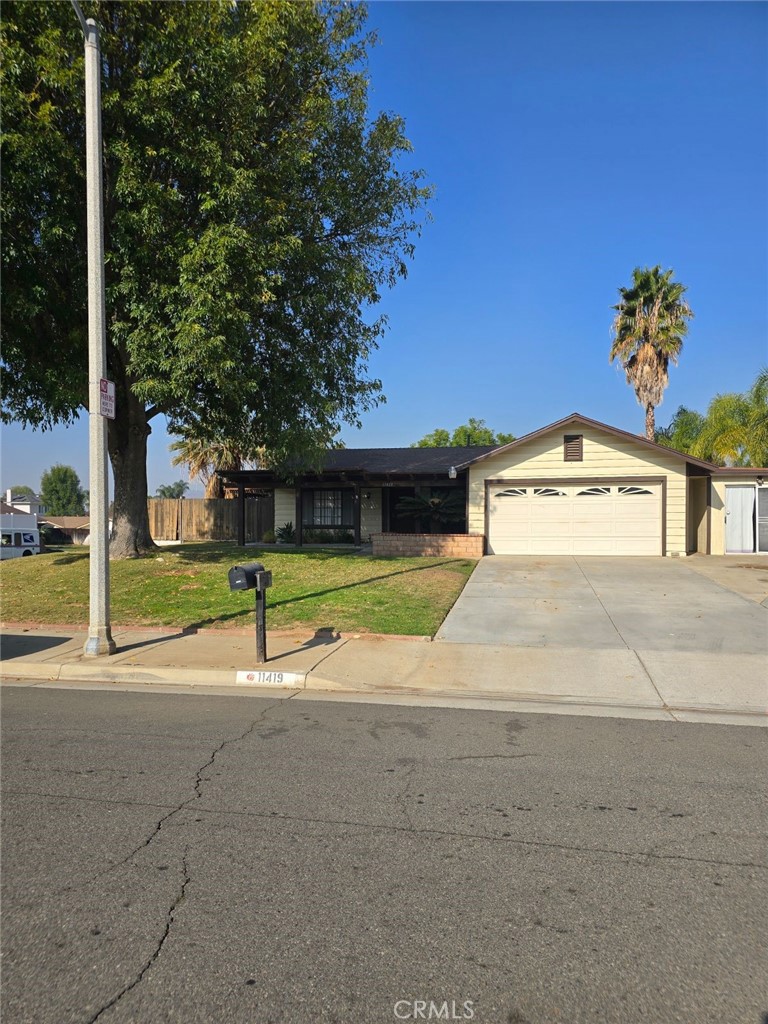 11419 Arizona Avenue, Riverside, CA 92503