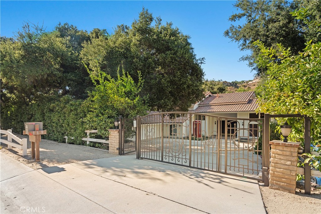 119 W Bell Canyon Road | Similar Property Thumbnail