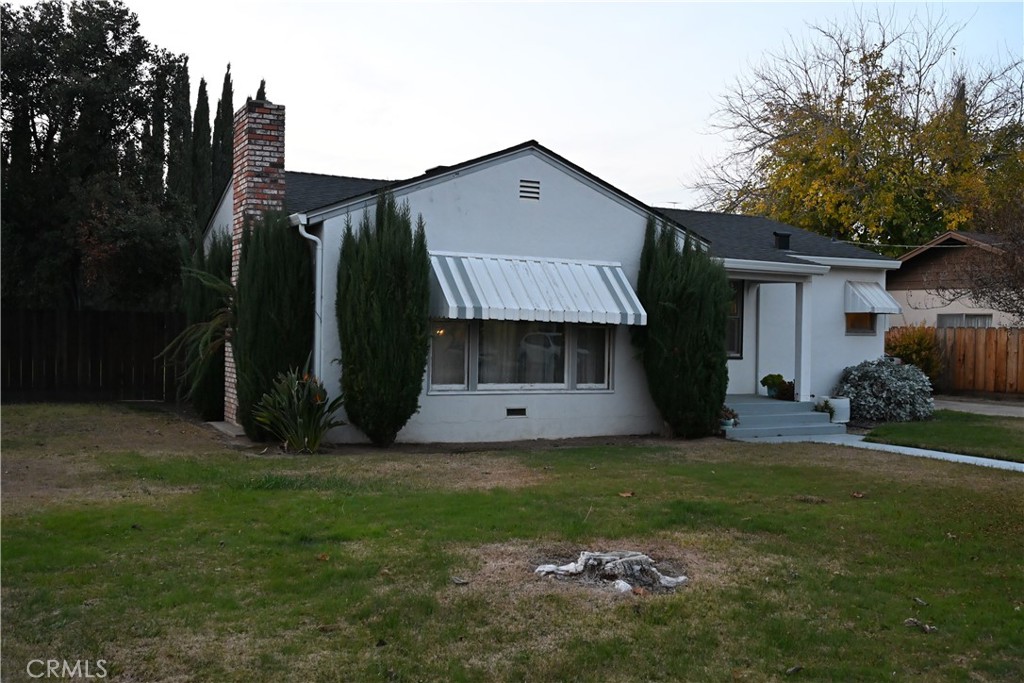 1071 Laurel Avenue, Gustine, CA 95322