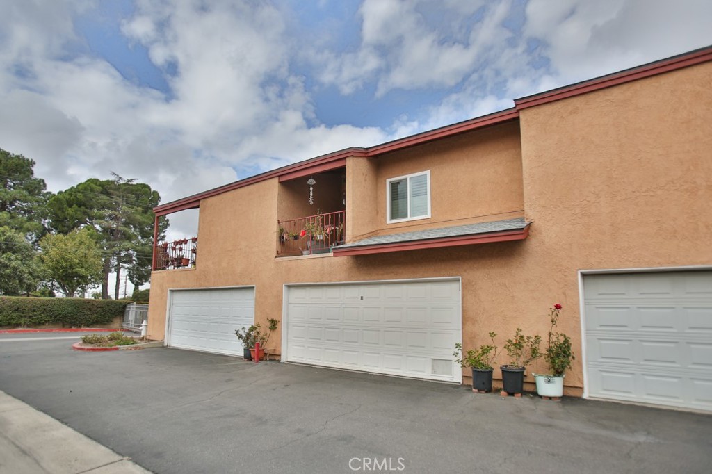 3900 W Hazard Avenue, #B, Santa Ana, CA 92703