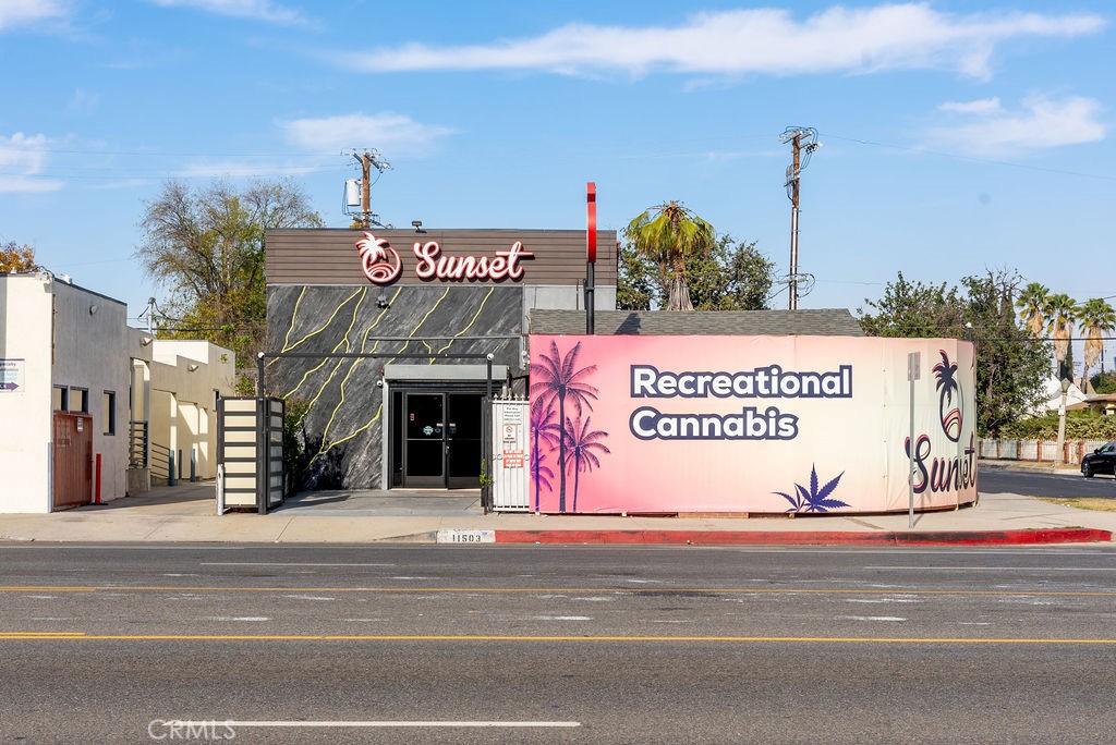 11503 Burbank Boulevard | Similar Property Thumbnail