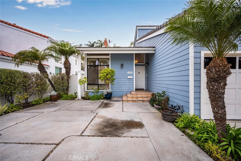 16282 Mandalay Circle | Similar Property Thumbnail