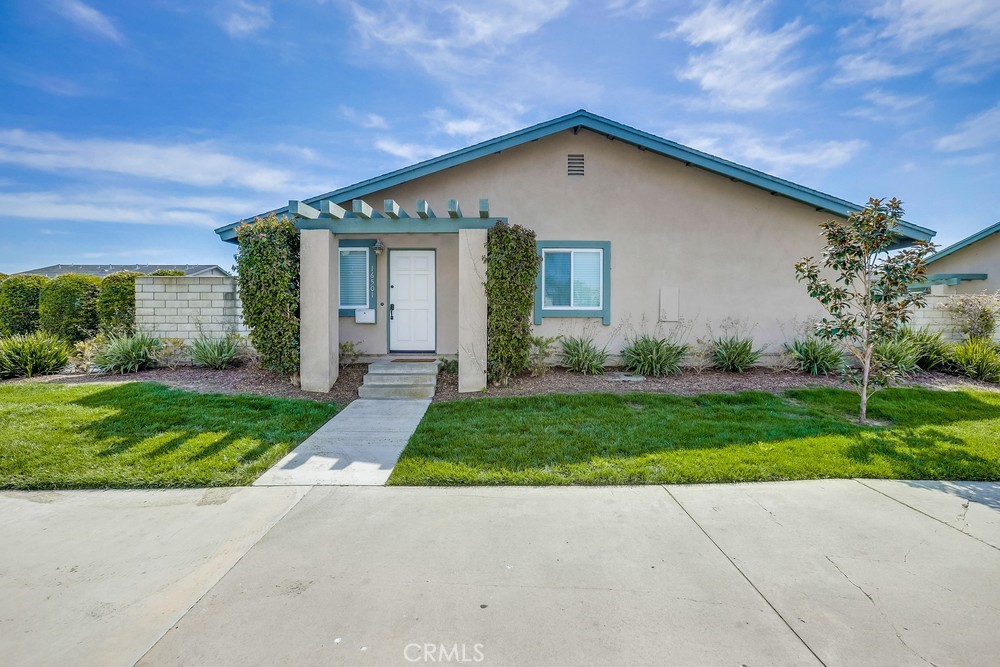 16501 Caballero Lane, Huntington Beach, CA 92649