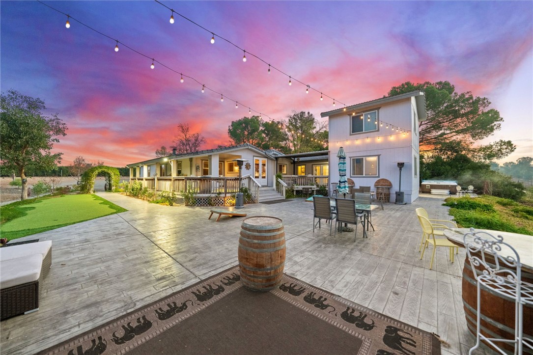 41026 Los Amantes Road | Similar Property Thumbnail 1