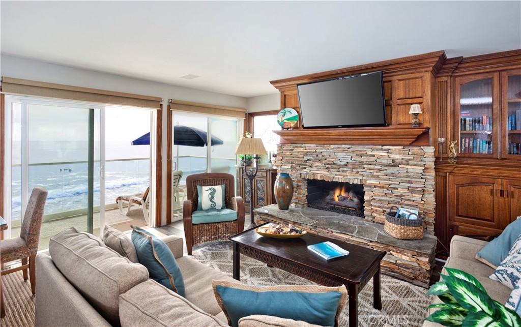 1249 Ocean Front , #C | Similar Property Thumbnail