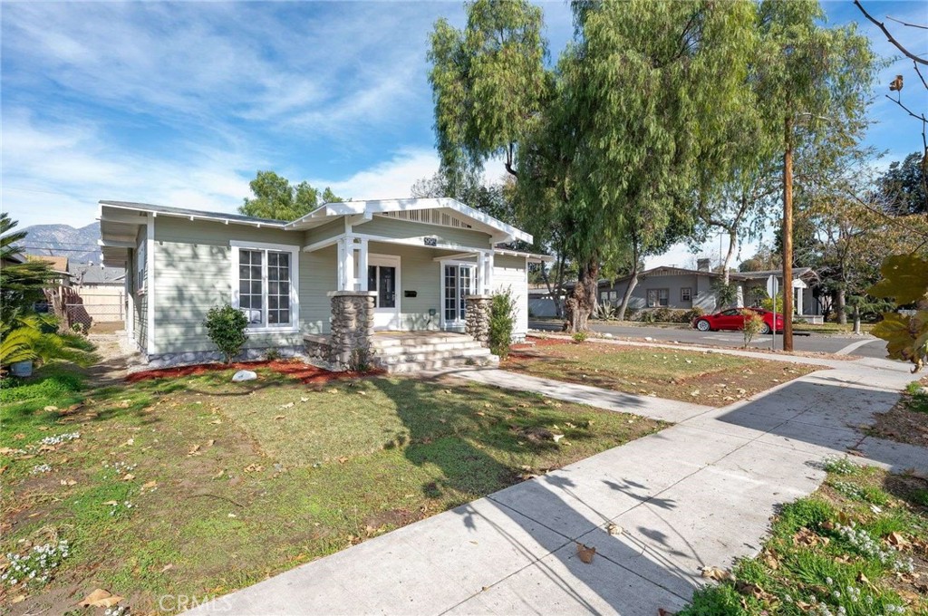 995 E Washington Boulevard | Similar Property Thumbnail