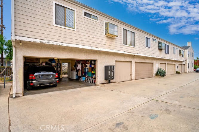 9138 Cerritos Avenue | Similar Property Thumbnail