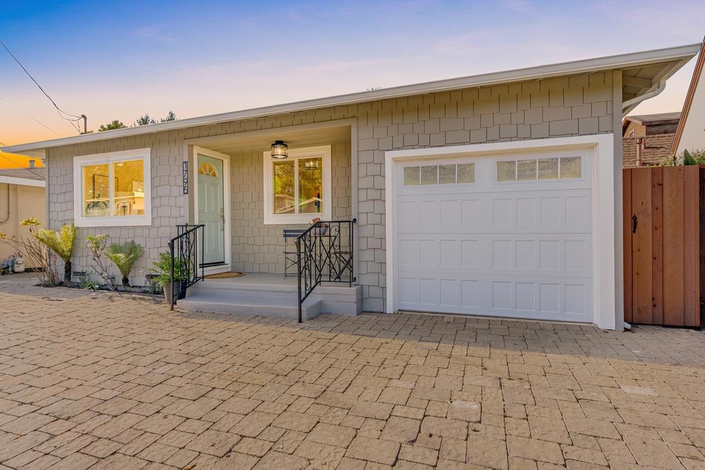 1795 48Th Avenue, Capitola, CA 95010