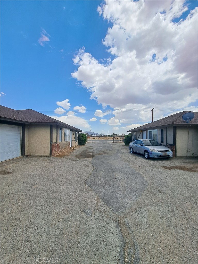 12222 Kiowa Road, #1, Apple Valley, CA 92308