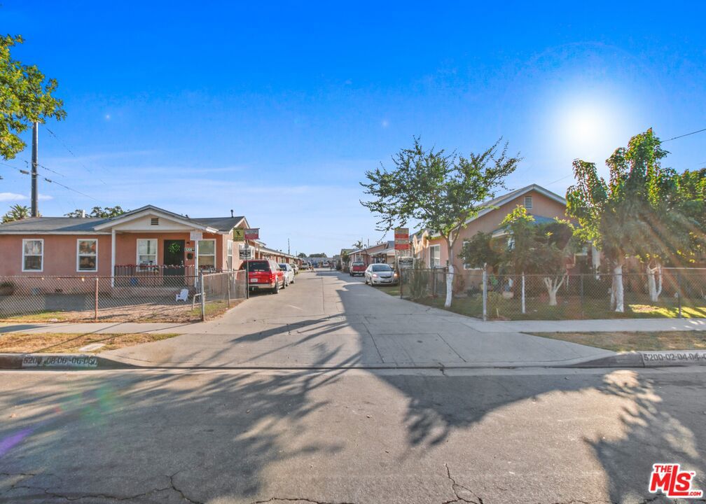 5200 Live Oak Street | Similar Property Thumbnail