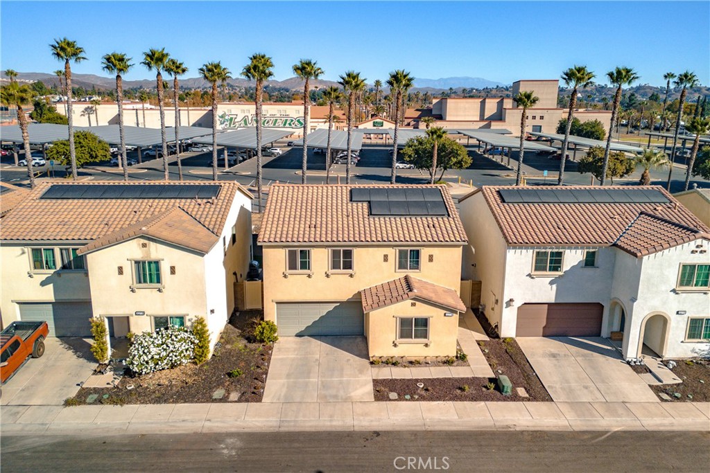 32774 Shorecrest Way, Lake Elsinore, CA 92530