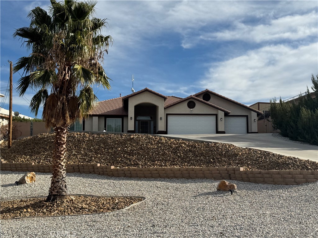 18805 Ranchero Road, Hesperia, CA 92345