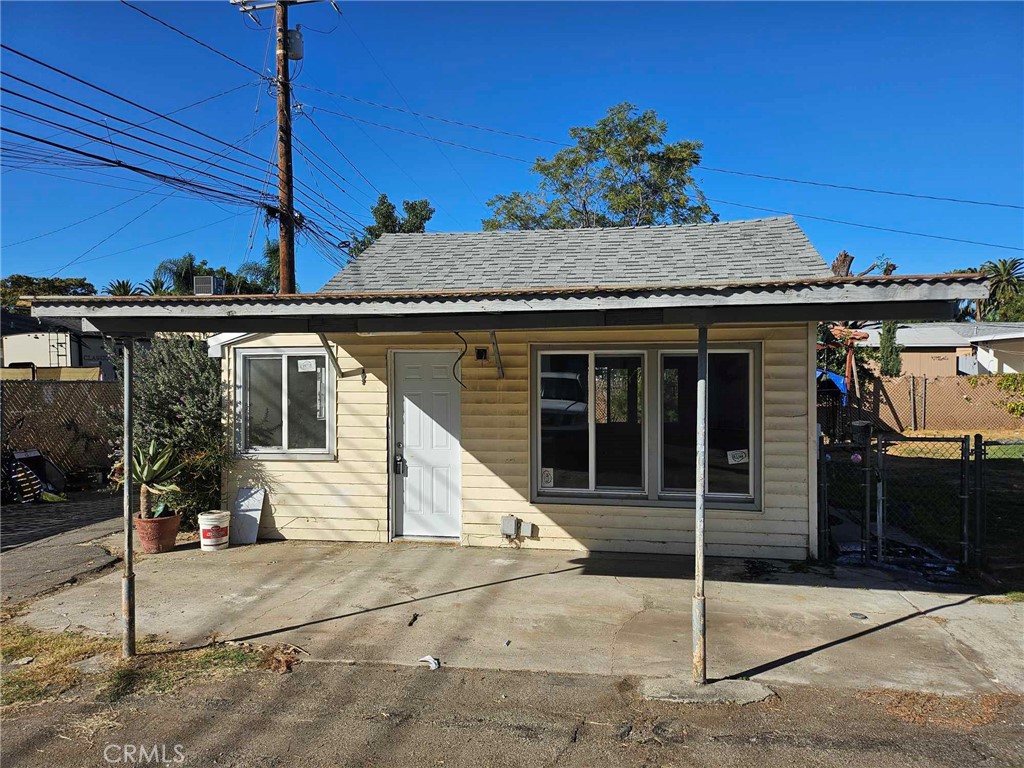 814 E E Street, Ontario, CA 91764