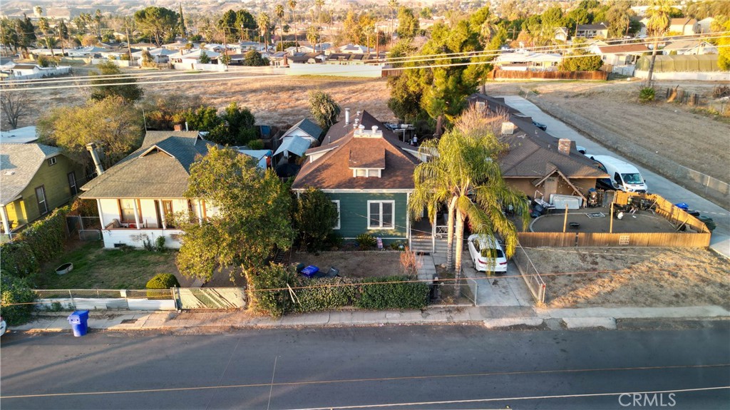 27180 Pacific Street | Similar Property Thumbnail 2