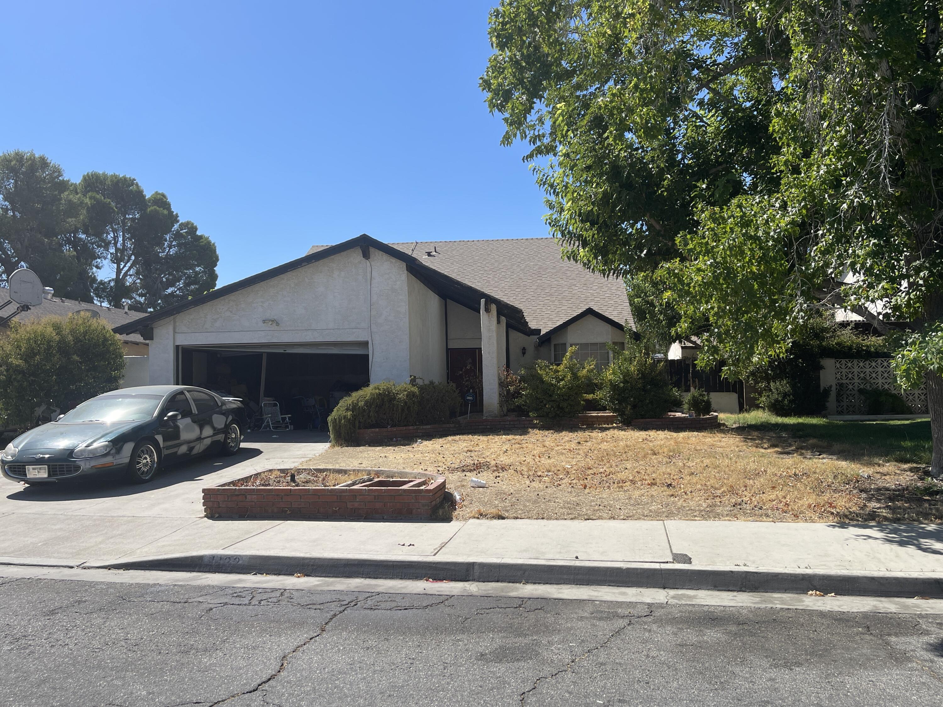 1132 Morven Street, Lancaster, CA 93535