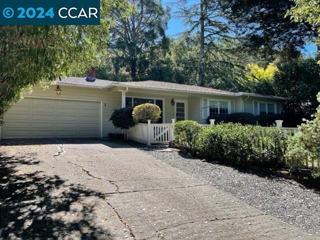 1 Via Floreado, Orinda, CA 94563