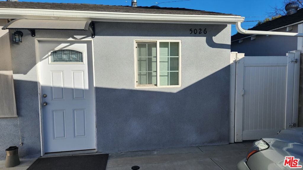 5026 S Sunnyslope Avenue | Similar Property Thumbnail