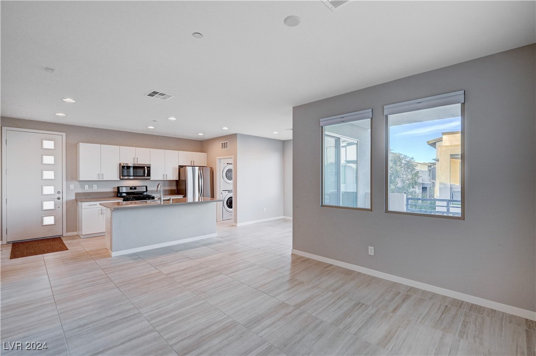 11258 Essence Point Avenue, #305 | Similar Property Thumbnail 7