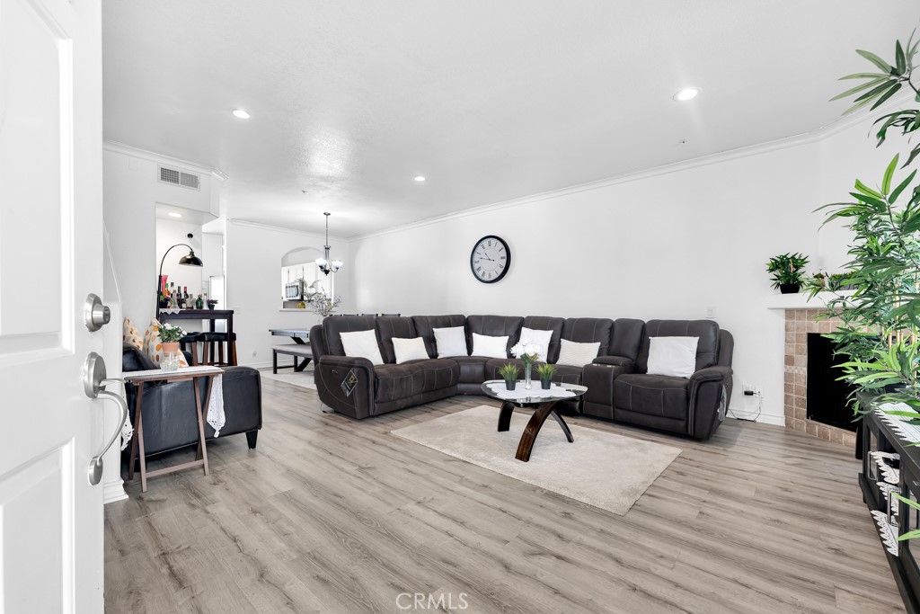 18347 Saticoy Street, #4 | Similar Property Thumbnail 5