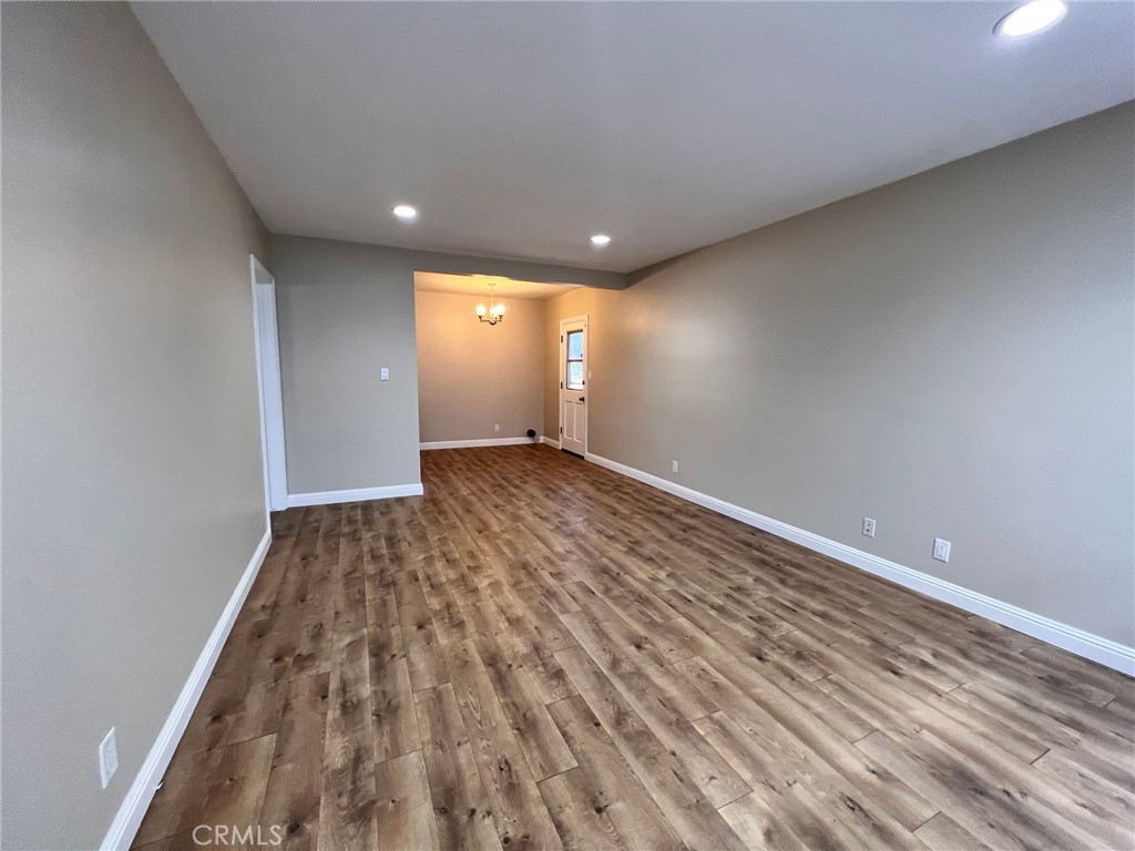 216 Avenue H | Similar Property Thumbnail