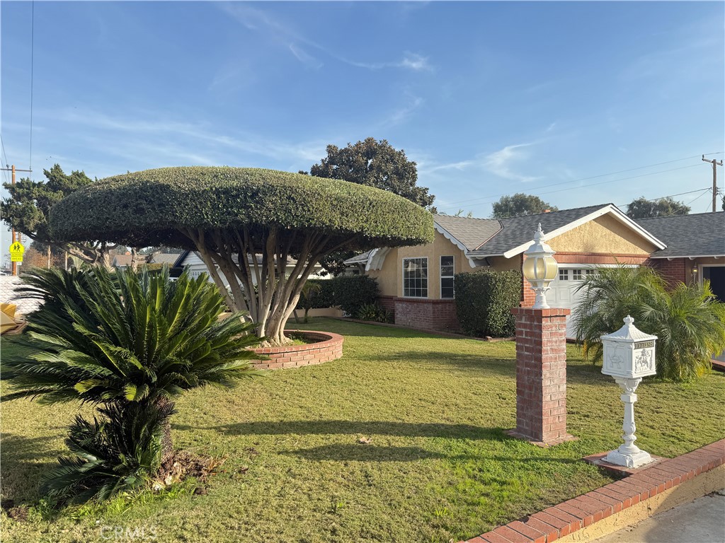 1922 E Puente Avenue | Similar Property Thumbnail