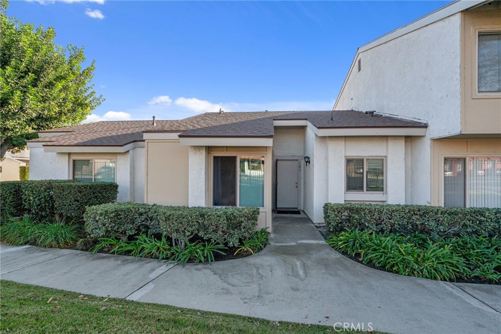 950 E La Habra Blvd , #101 | Similar Property Thumbnail