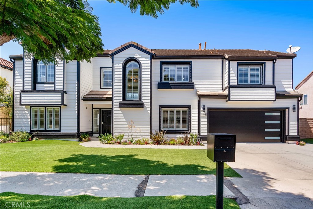 6534 Kentwood Bluffs Drive, Los Angeles, CA 90045