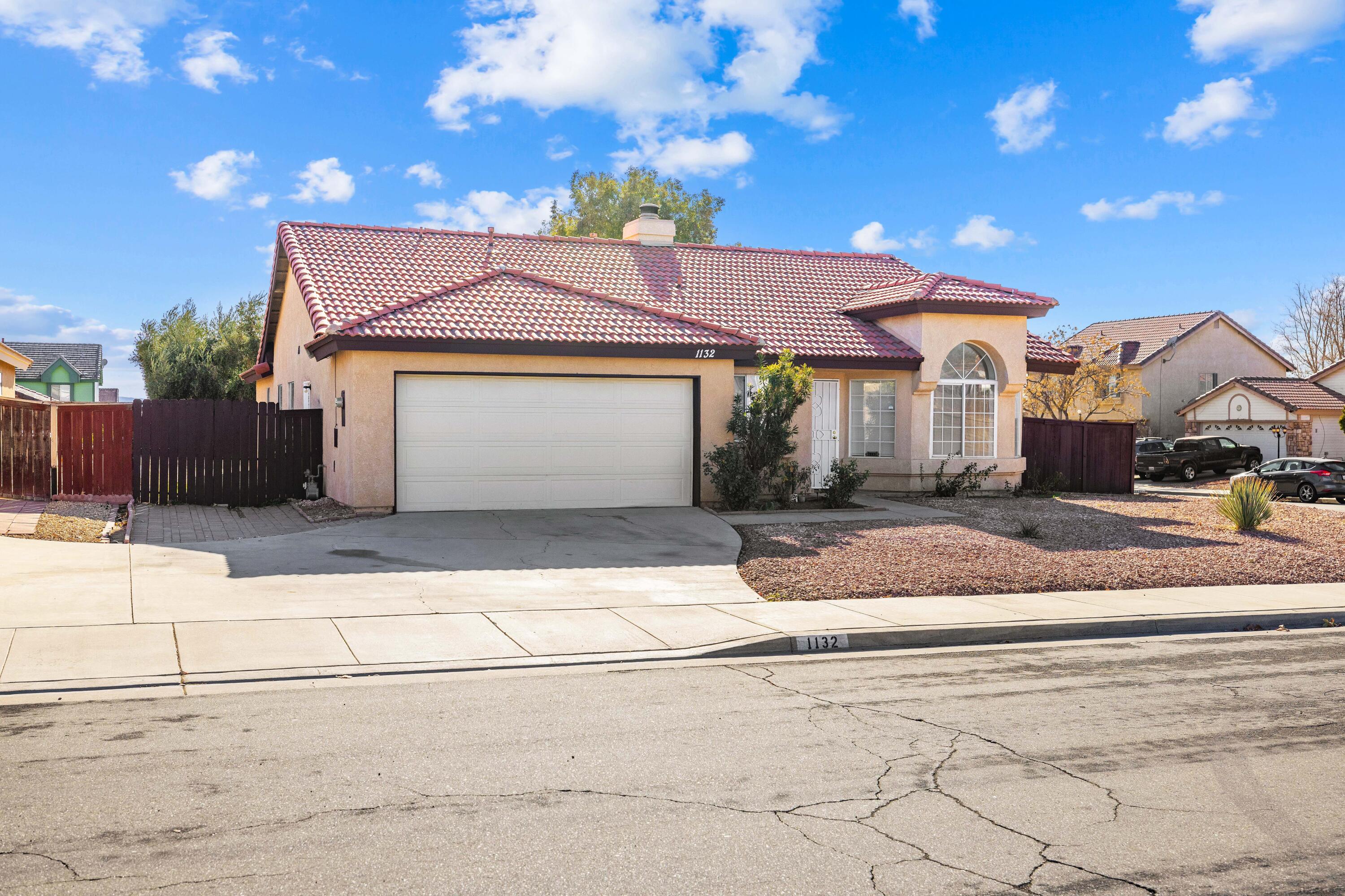 1132 Hook Avenue, Rosamond, CA 93560