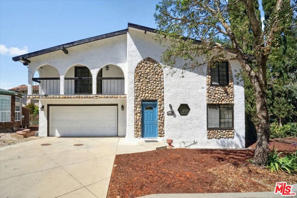 23539 Valley View Road, Calabasas, CA 91302