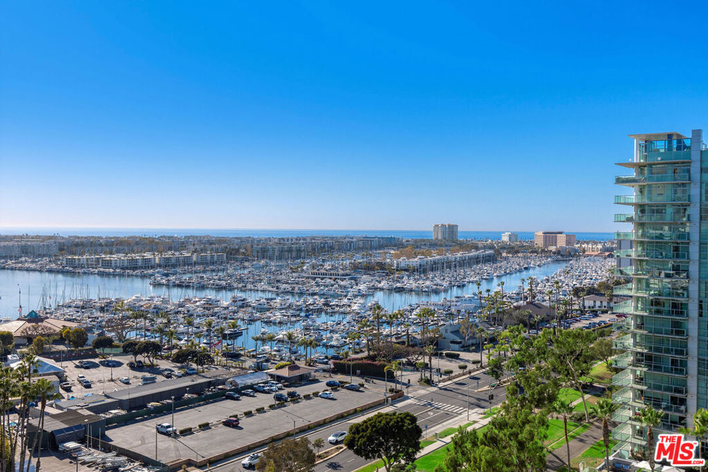 13600 Marina Pointe Drive, #1612, Marina Del Rey, CA 90292