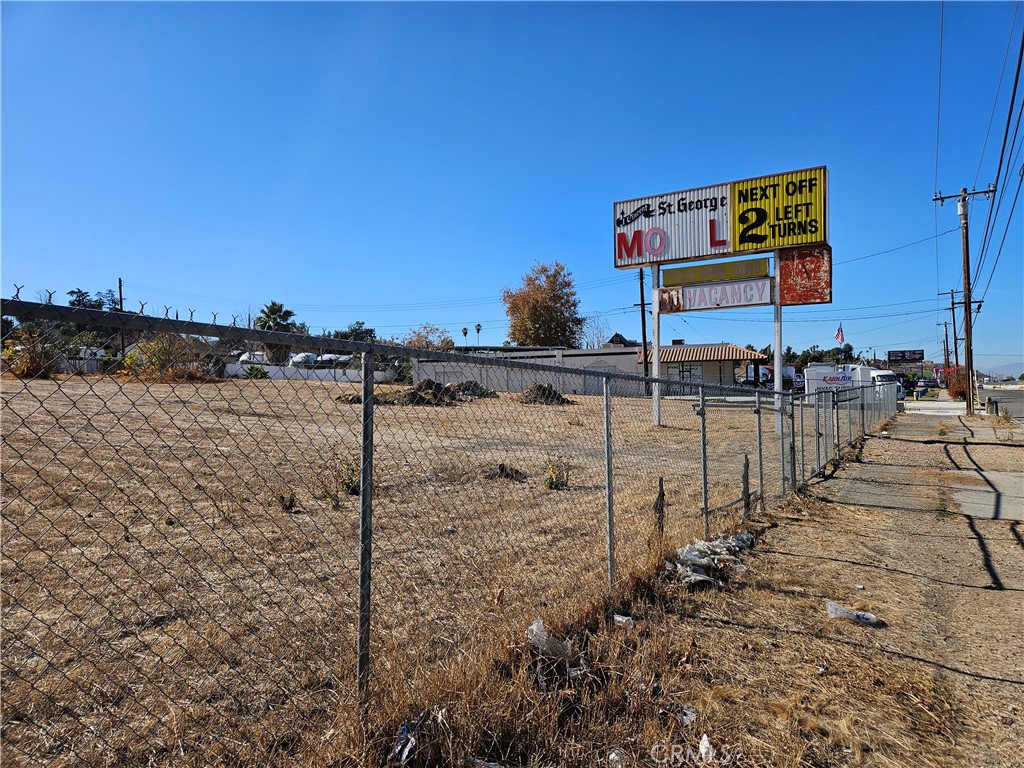 31805 Outer Highway 10 | Similar Property Thumbnail