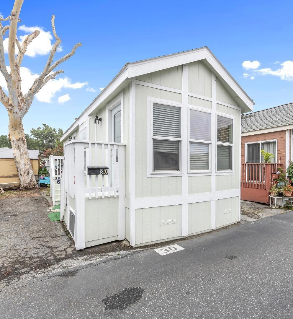 3499 E Bayshore Road | Similar Property Thumbnail 8