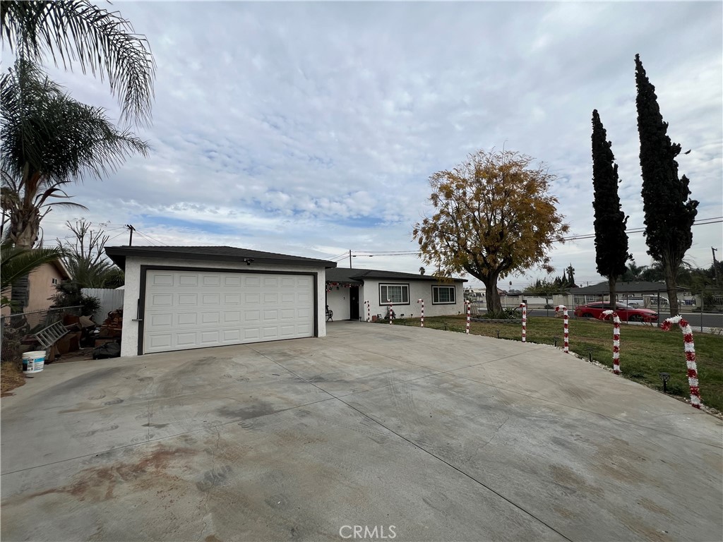 5707 Kenwood Place, Jurupa Valley, CA 92509