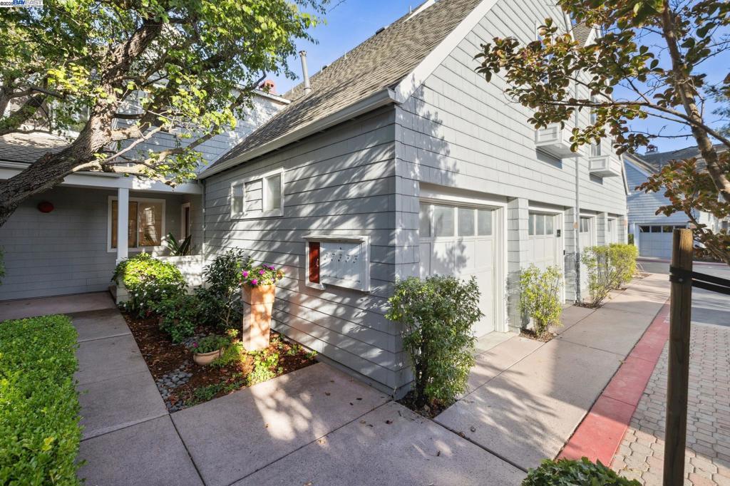 504 Mendocino Way | Similar Property Thumbnail 4